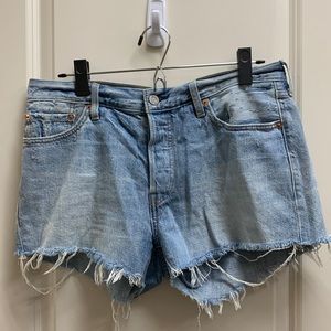 Levi shorts - W 29